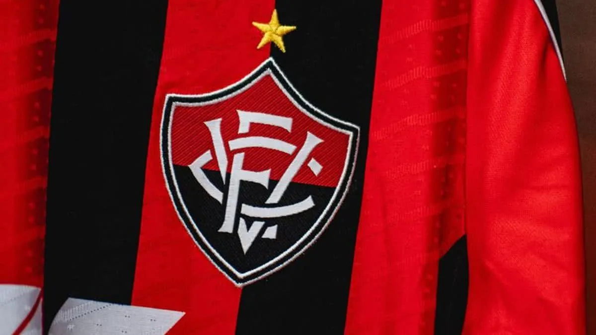 O Vitória enfrenta o Botafogo pela 14ª rodada do Brasileirão