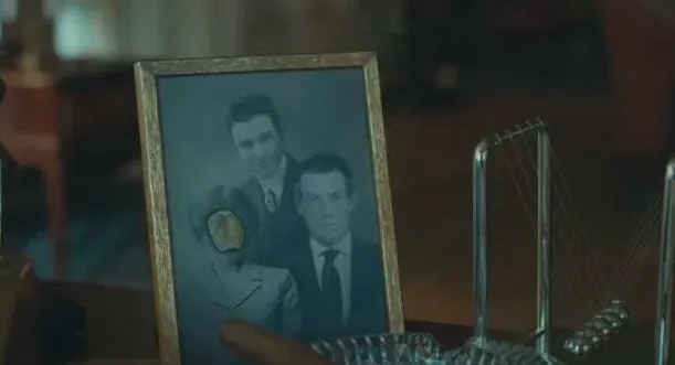 Você tem fotos de quem já morreu no quarto? Cuidado com o que isso atrai