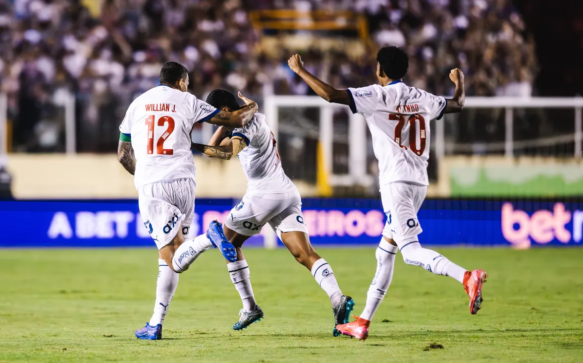 Bahia e Confiança decidem o título do Nordestão