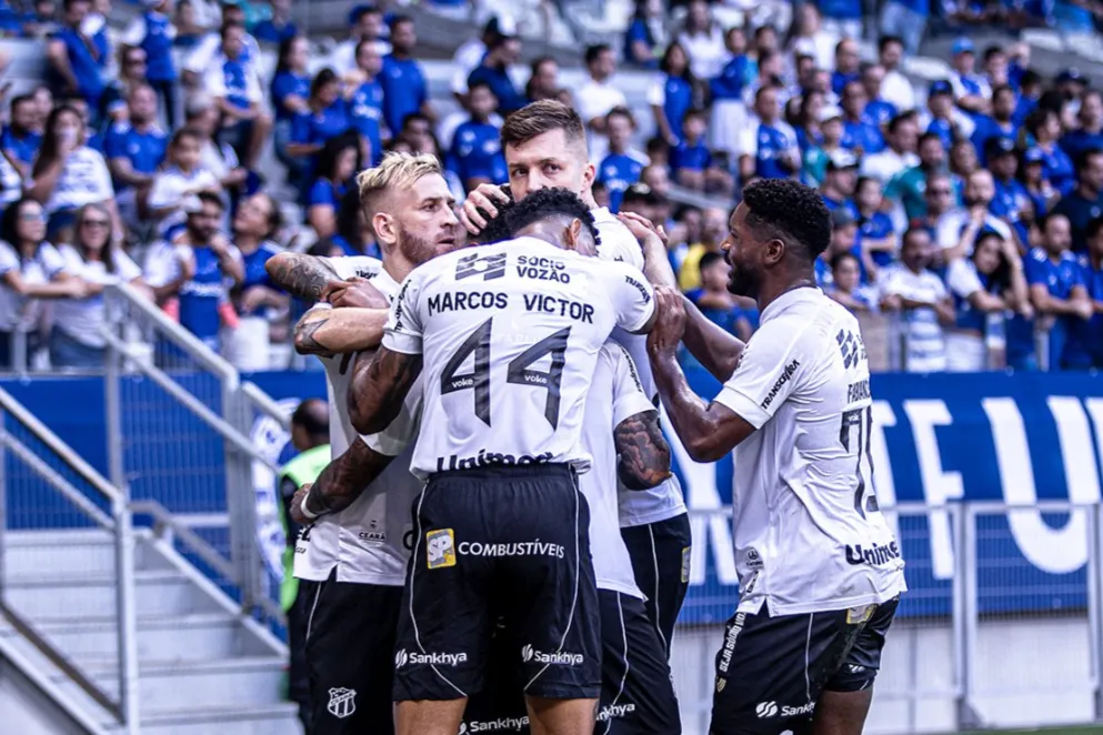 Sem trio de ex-Bahia, Ceará encara Bahia na Copa do Nordeste