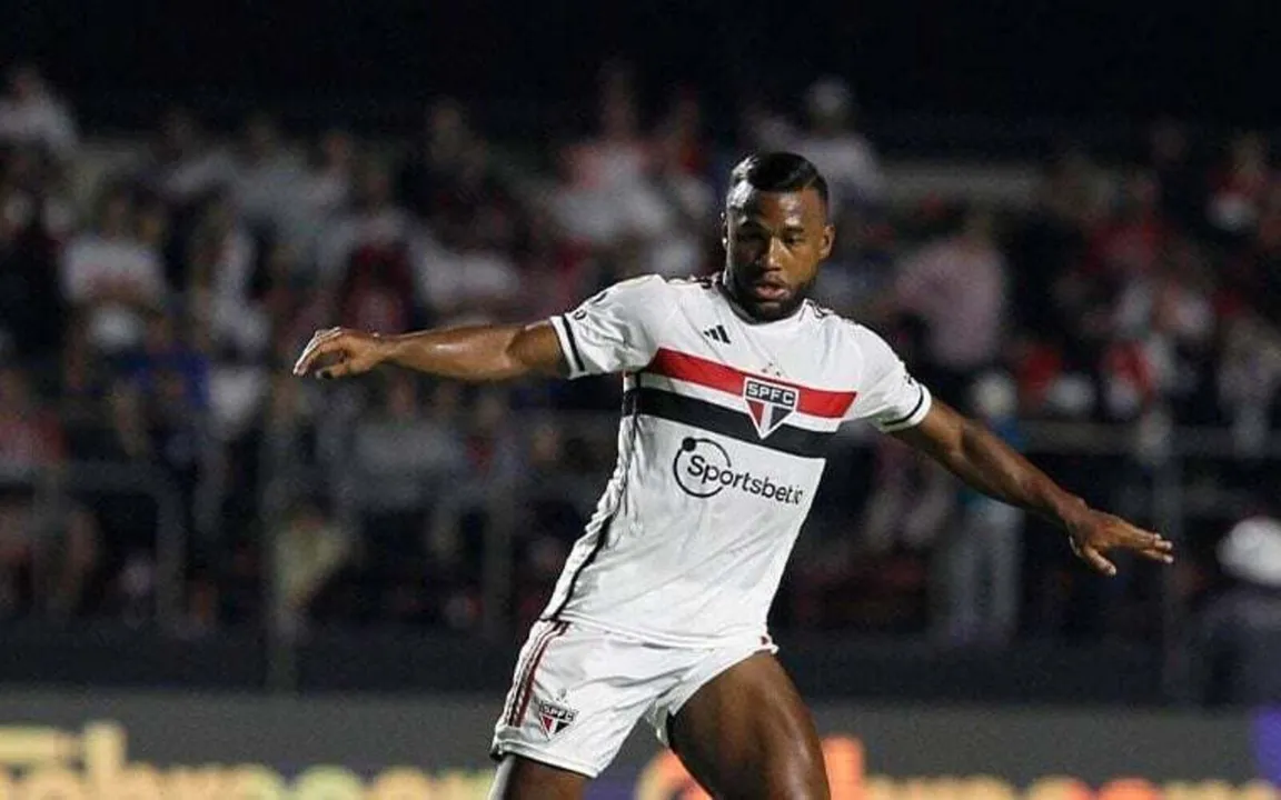 Luan retornou aos gramados diante do Vitória no Morumbi