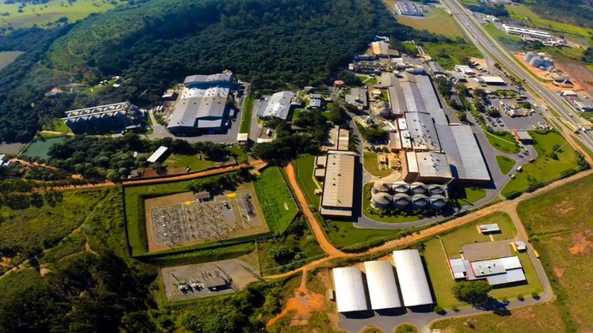 Vista aérea da planta industrial em Três Corações (MG)