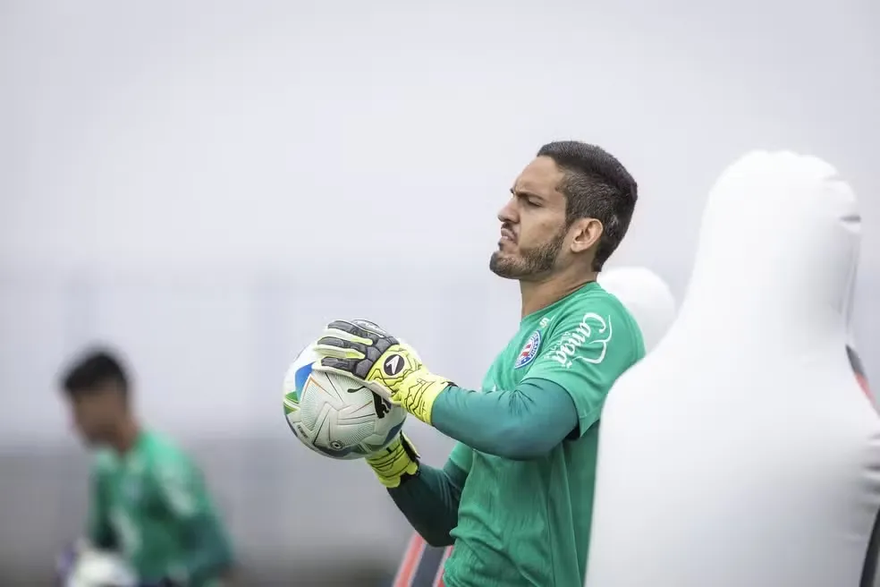 Ronaldo em treino do Bahia