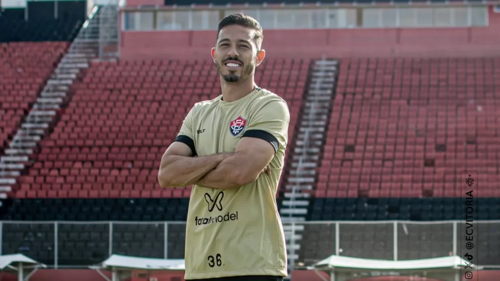 Jean Mota rescindiu com o Vitória
