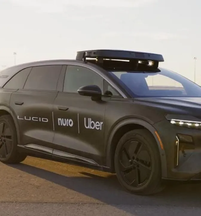 Empresa pretende operar mais de 20.000 SUVs Lucid Gravity