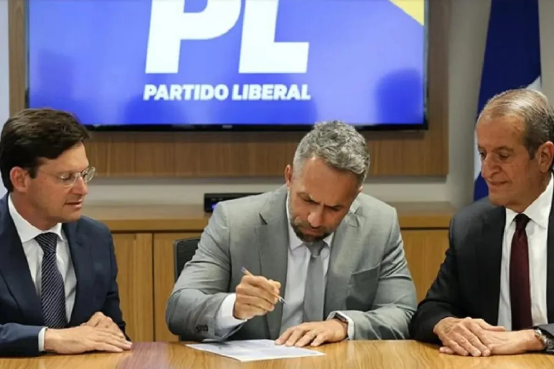 Flávio Matos se filiou ao PL