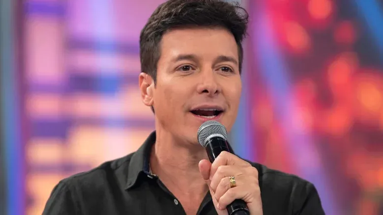 Rodrigo Faro retorna para a TV