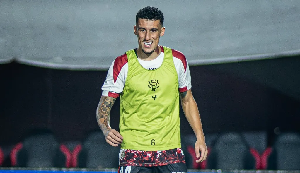 Gabriel Baralhas é peça importante do Vitória