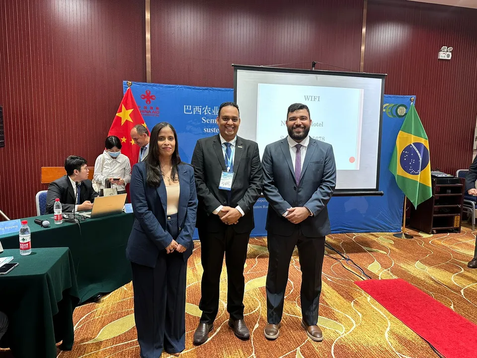 Karina Oliveira, representatnte do Fundo de Combate à Pobreza, Tiago Pereira, Gestor do Programa Bahia Sem Fome e Mazinho Carneiro, superintendente de agricultura familiar da SDR