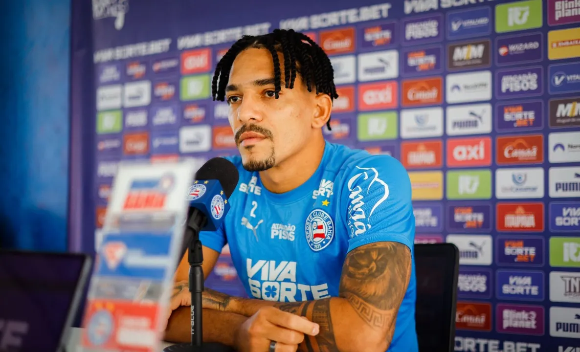 Gilberto em entrevista coletiva no Bahia