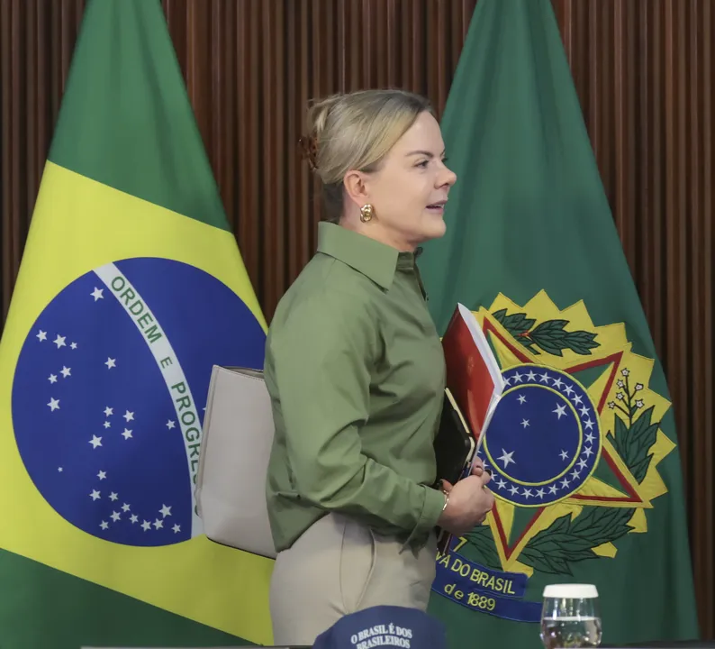 Ministra de Relações Institucionais, Gleisi Hoffmann (PT)