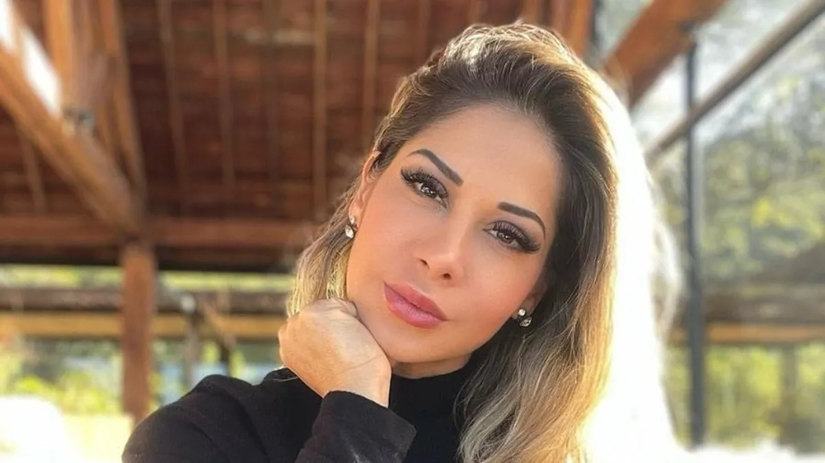 Maíra Cardi
