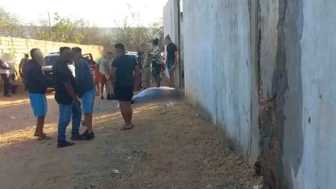 Homens fugiram em dois veículos de dados não anotados