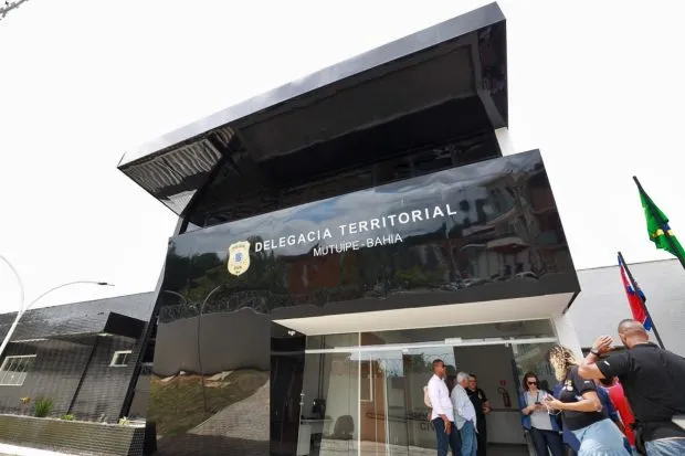 A denúncia foi feita pela própria adolescente