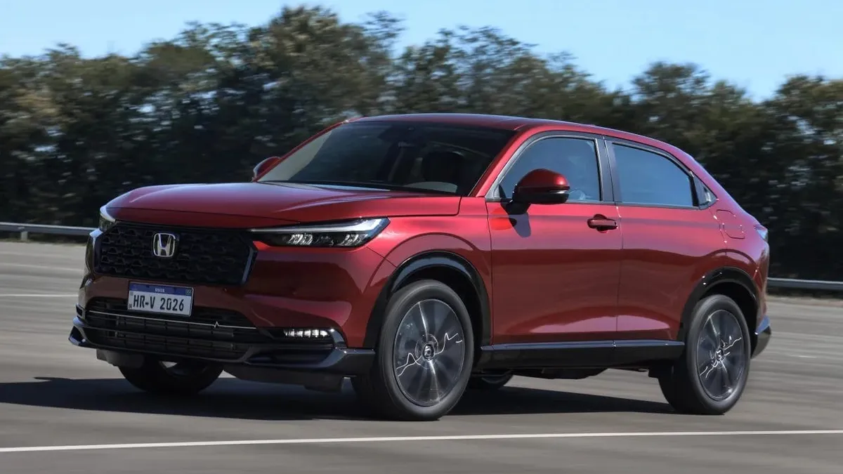 Honda HR-V 2026 tem visual atualizado e oferece novos acessórios, incluindo suporte para bicicleta e rack de teto