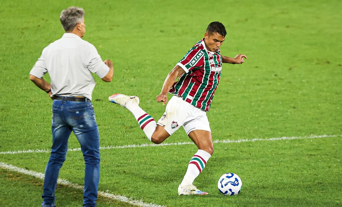 Thiago Silva em campo pelo Fluminense