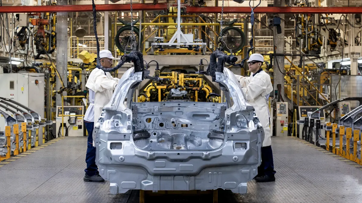 Produção no País somou 1.226,7 mil carros no semestre