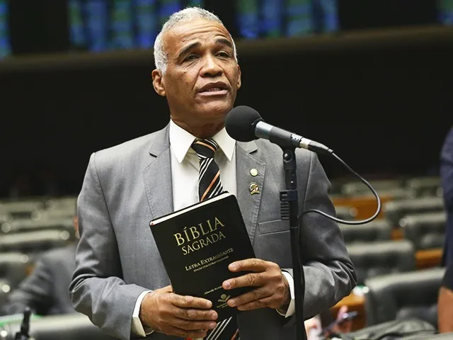 Deputado federal Pastor Sargento Isidório (Avante-BA)