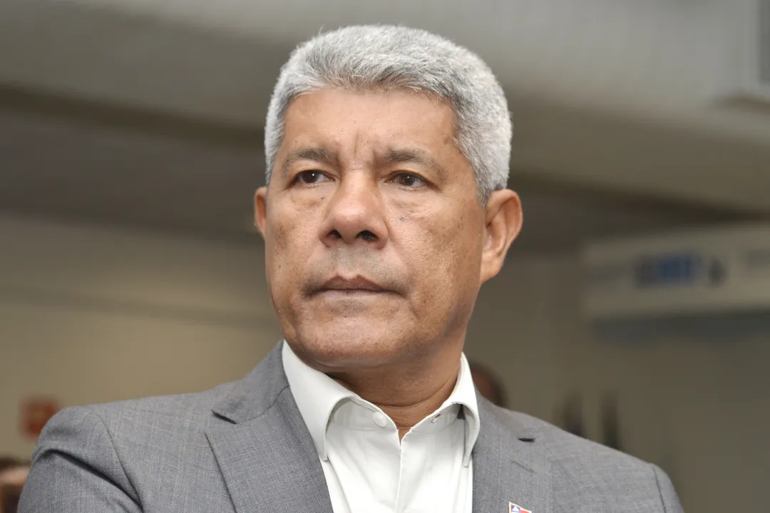 Governador quer mudanças na gestão da segurança pública.