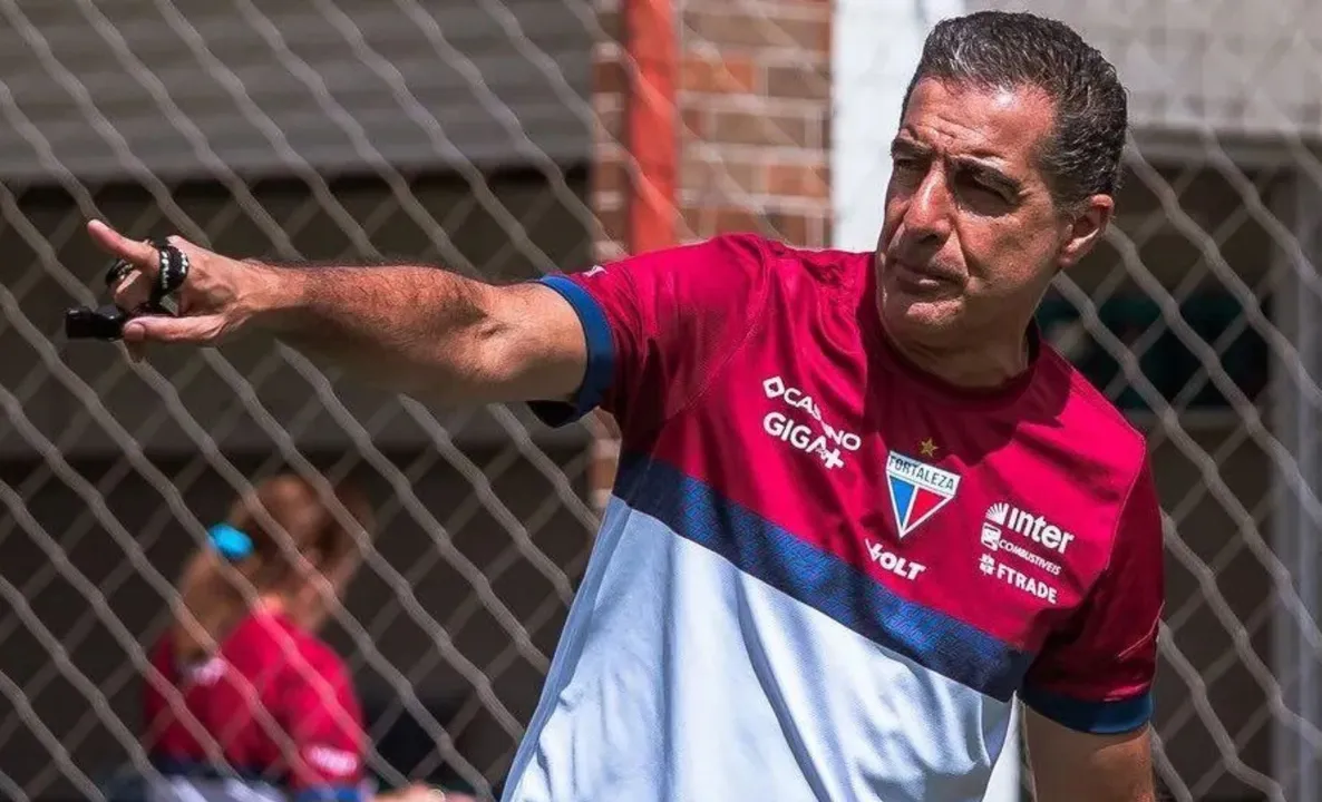 Renato Paiva, treinador do Fortaleza