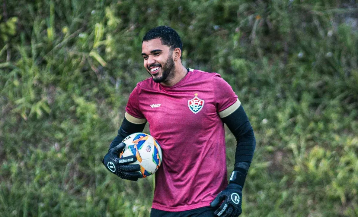 Lucas Arcanjo é o titular absoluto na meta rubro-negra