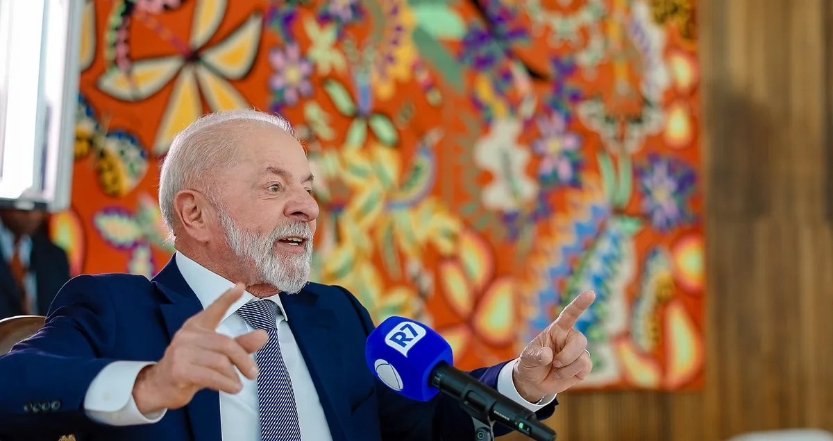 Lula disse que está disponível para conversar com Trump sobre tarifaço