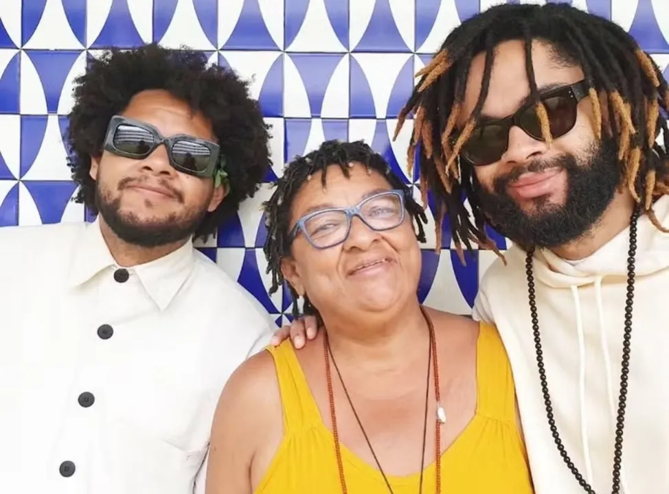Emicida, Evandro Fióti e Dona Jacira