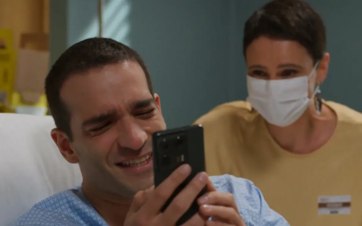 Afonso (Humberto Carrão) e Celina (Malu Galli) em 'Vale Tudo'