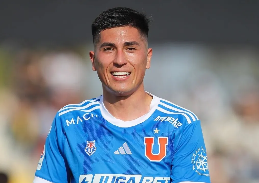Matías Sepúlveda, lateral-esquerdo de 26 anos