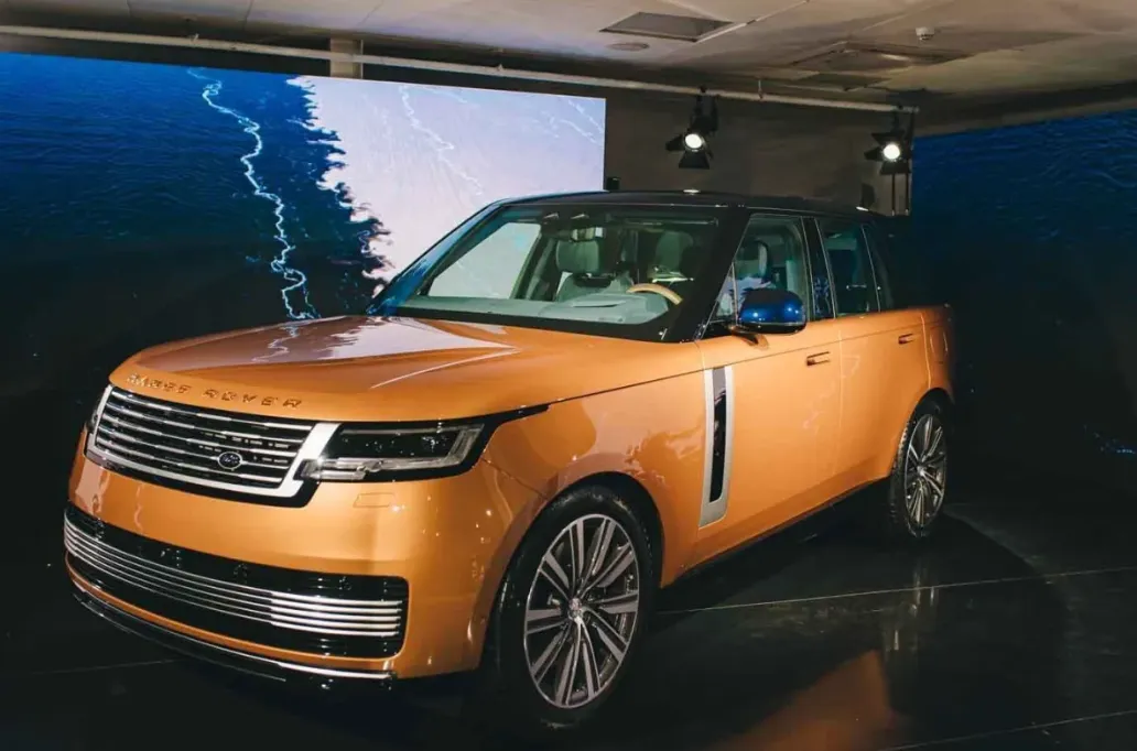 Range Rover SV "Encontro da Águas", modelo em homenagem ao encontro das águas entre os rios Negro e Solimões.