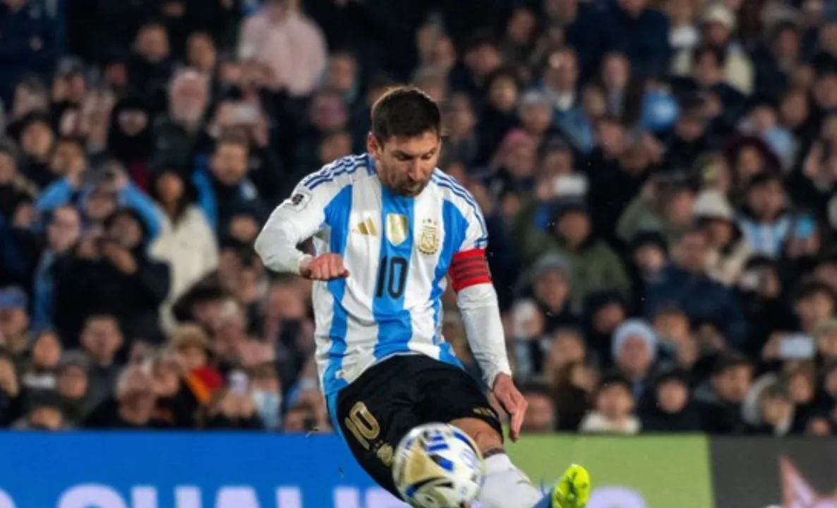 Lionel Messi em campo pela Argentina