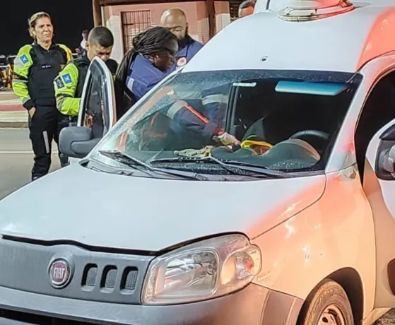 A Polícia Civil da Bahia investiga a causa da morte e tenta esclarecer qual era a relação entre o motorista e o homem encontrado morto