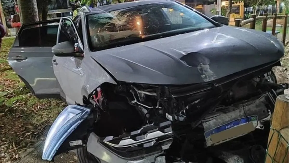 Carro foi levado ao pátio da Transalvador