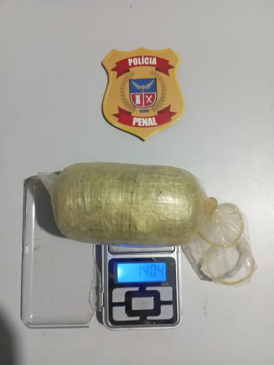 A visitante foi flagrada após passar pelo Bodyscan