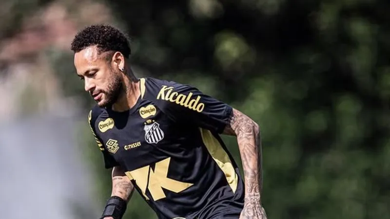 Neymar ainda é dúvida para a partida contra o Fluminense domingo, 31
