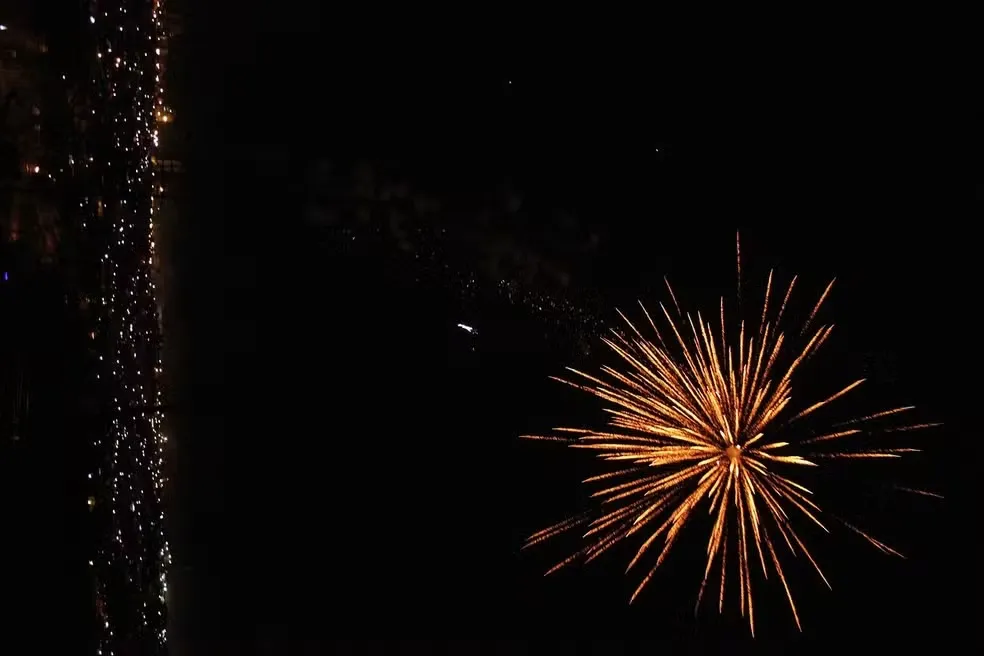Opções vão de praias paradisíacas a festas premium