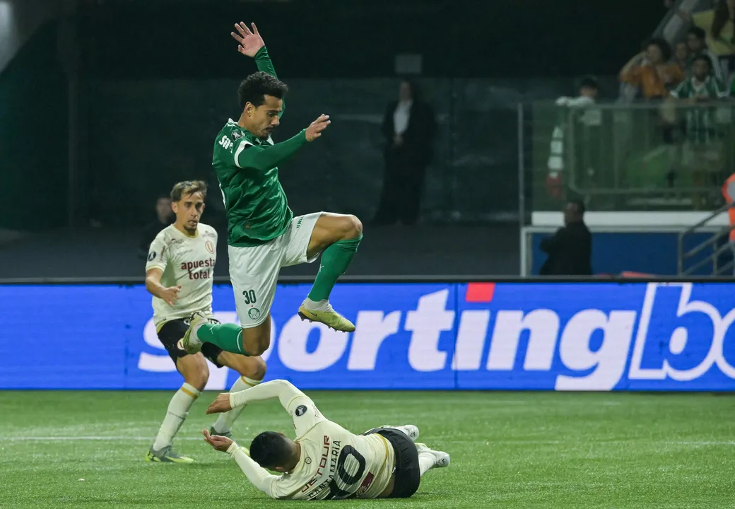 O Palmeiras empatou em 0 a 0 com o Universitario, avançou às quartas da Libertadores com vantagem no agregado e agora terá o River Plate pela frente.