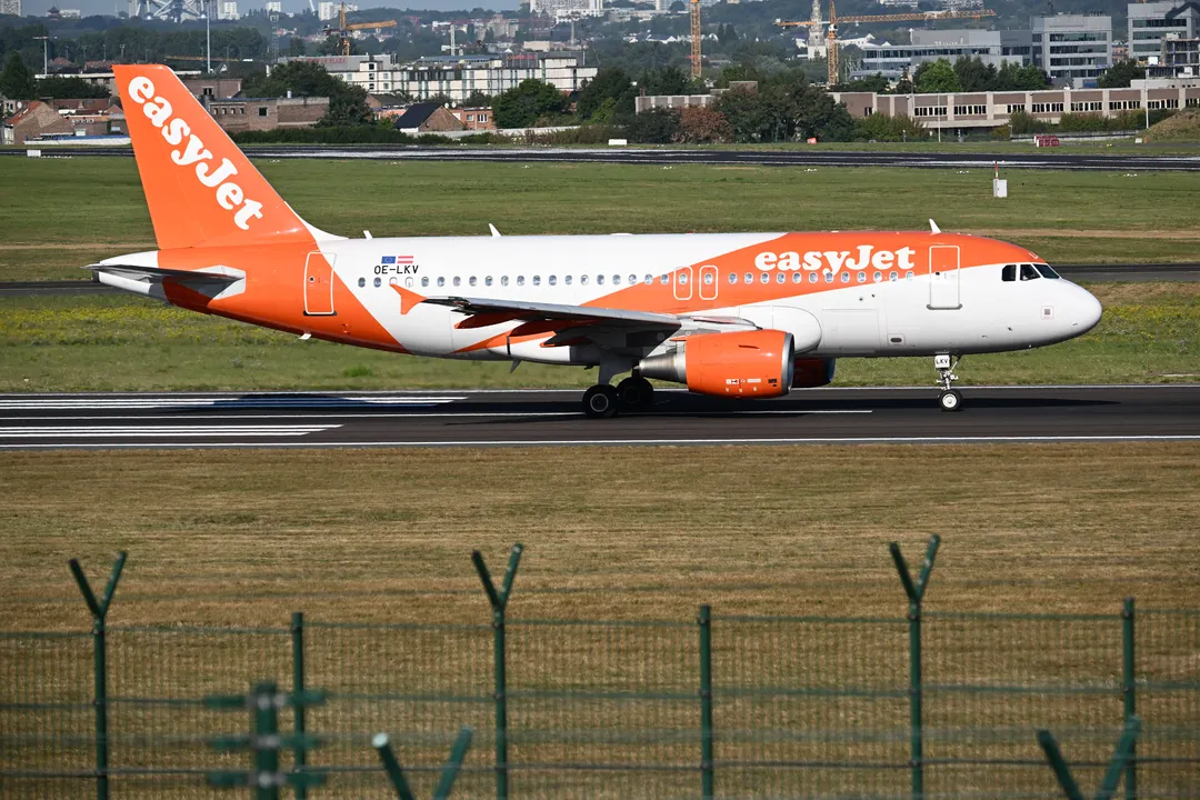 Avião da EasyJet que pousar em Lyon