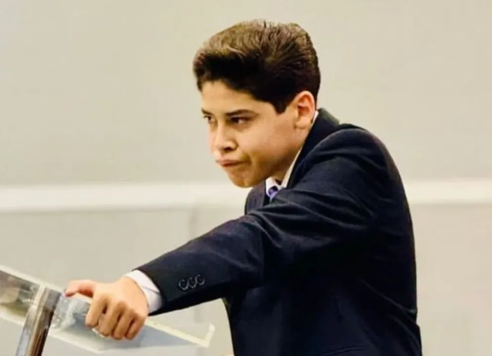 O pastor mirim Miguel Oliveira, de 15 anos
