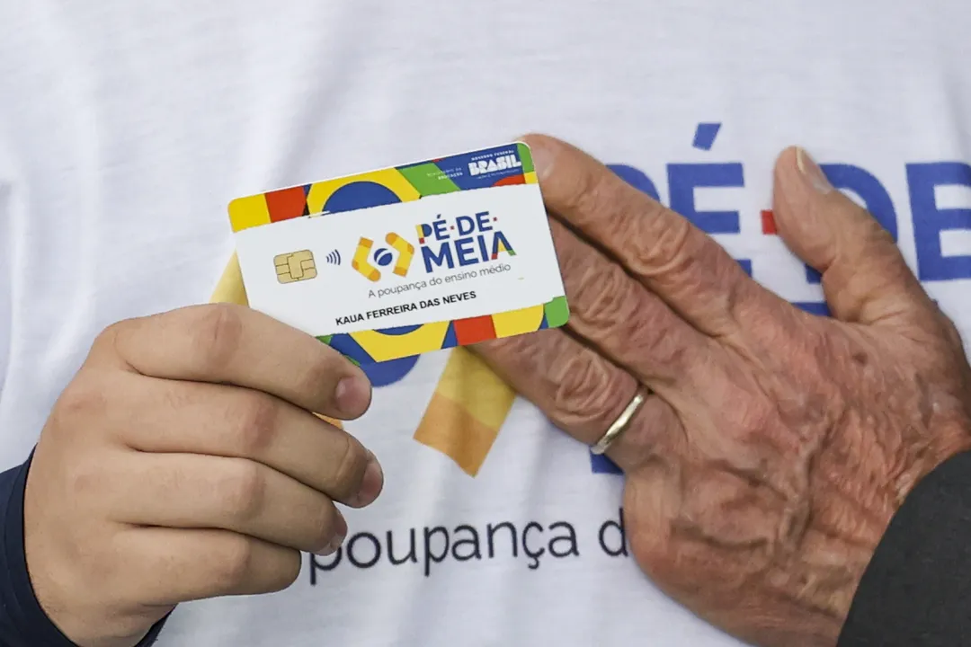 Pé-de-meia beneficia mais de 4 milhões de estudantes