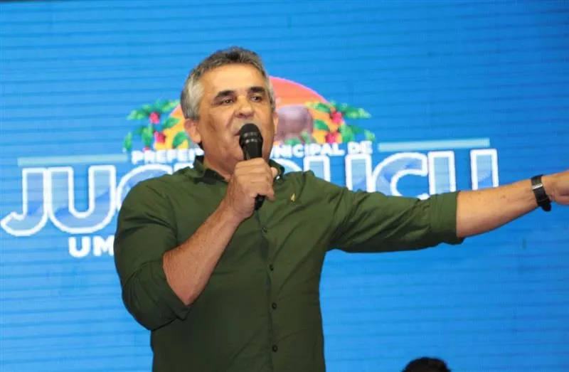 Lili (PSDB), prefeito de Jucuruçu, ainda foi multado em RS 2 mil reais