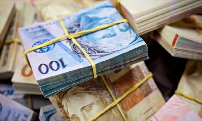 Período é marcado por quedas na arrecadação devido à sazonalidade e aos níveis de atividade econômica