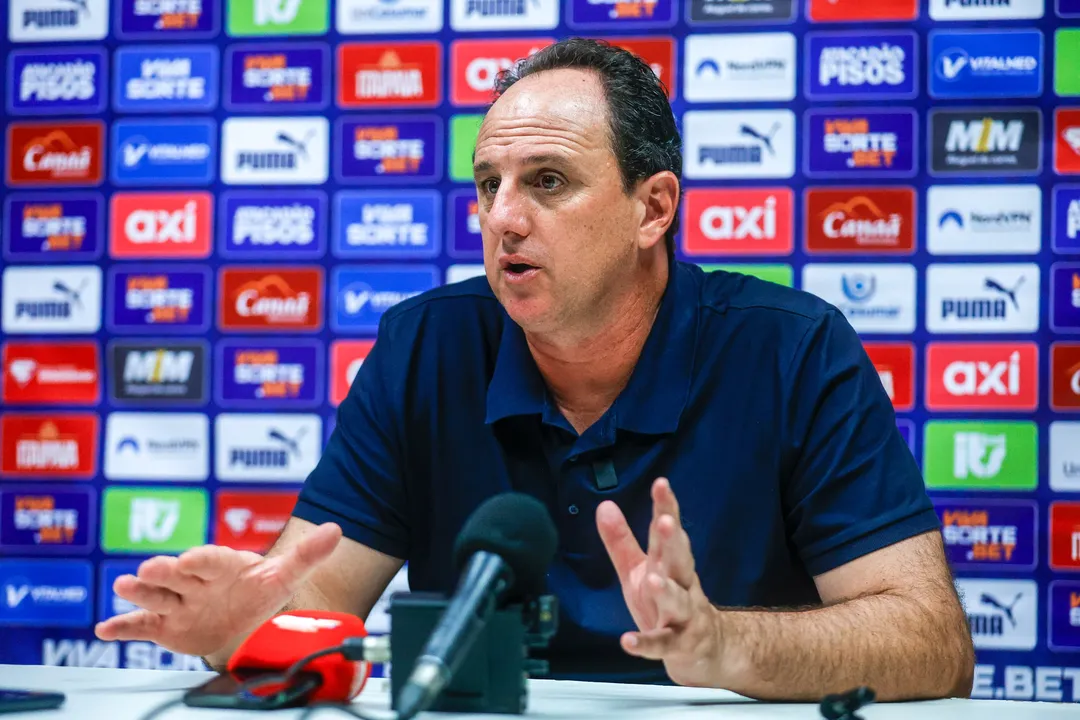 Rogério Ceni em entrevista coletiva na Arena Pernambuco