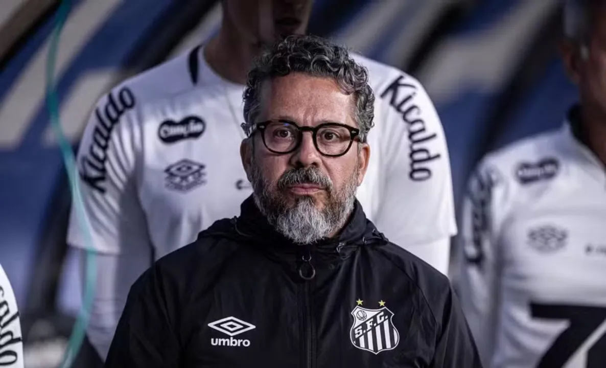 Cleber Xavier, ex-treinador do Santos