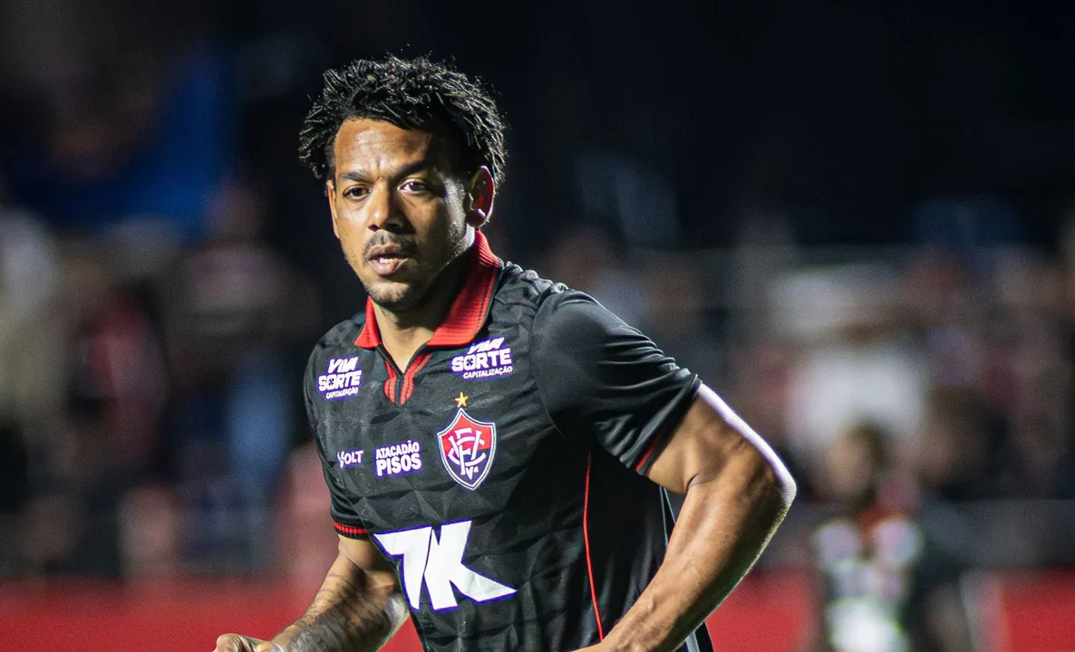 Romarinho, atacante do Vitória