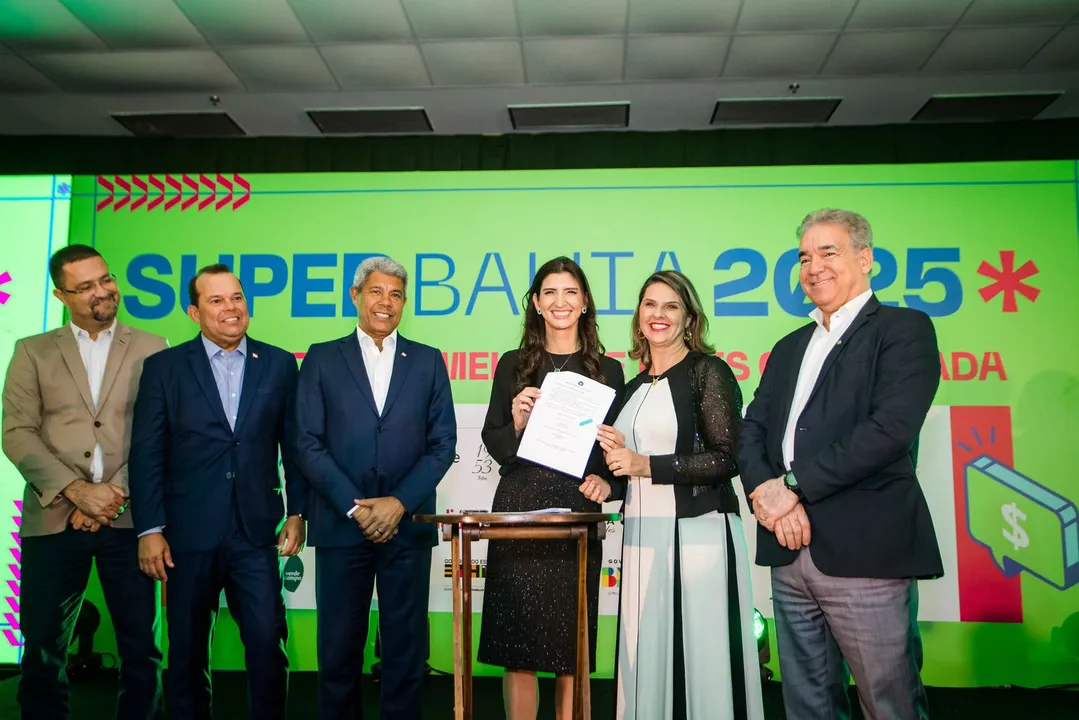 Governo da Bahia e a Prefeitura de Salvador assinaram termos de cooperação na Superbahia 2025