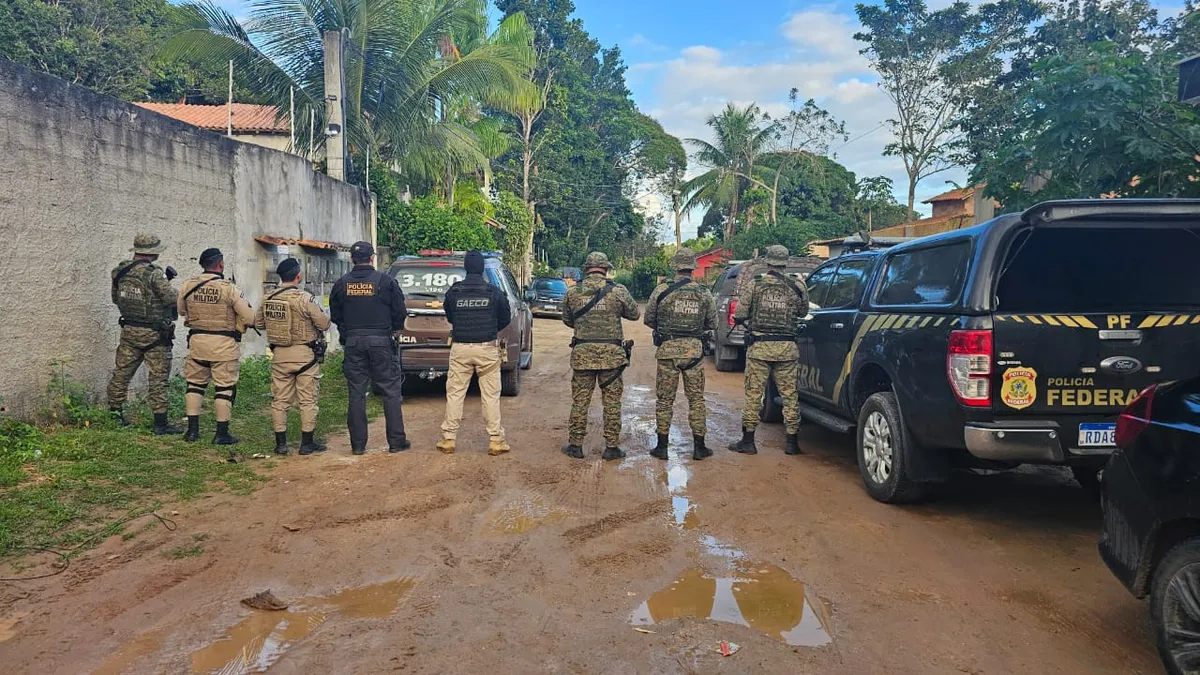 Forças de segurança cumprem mandados em Porto Seguro nesta sexta-feira
