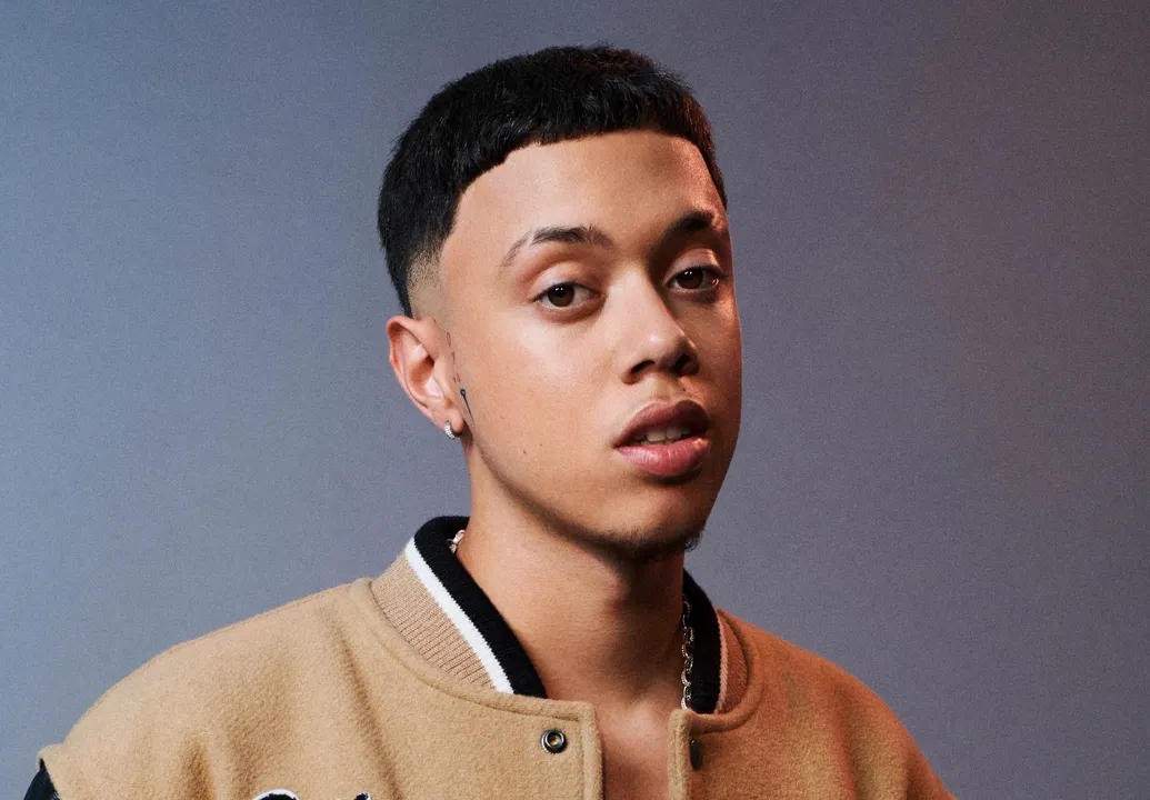 Cantor leva trap e emoção antes da nova fase da carreira