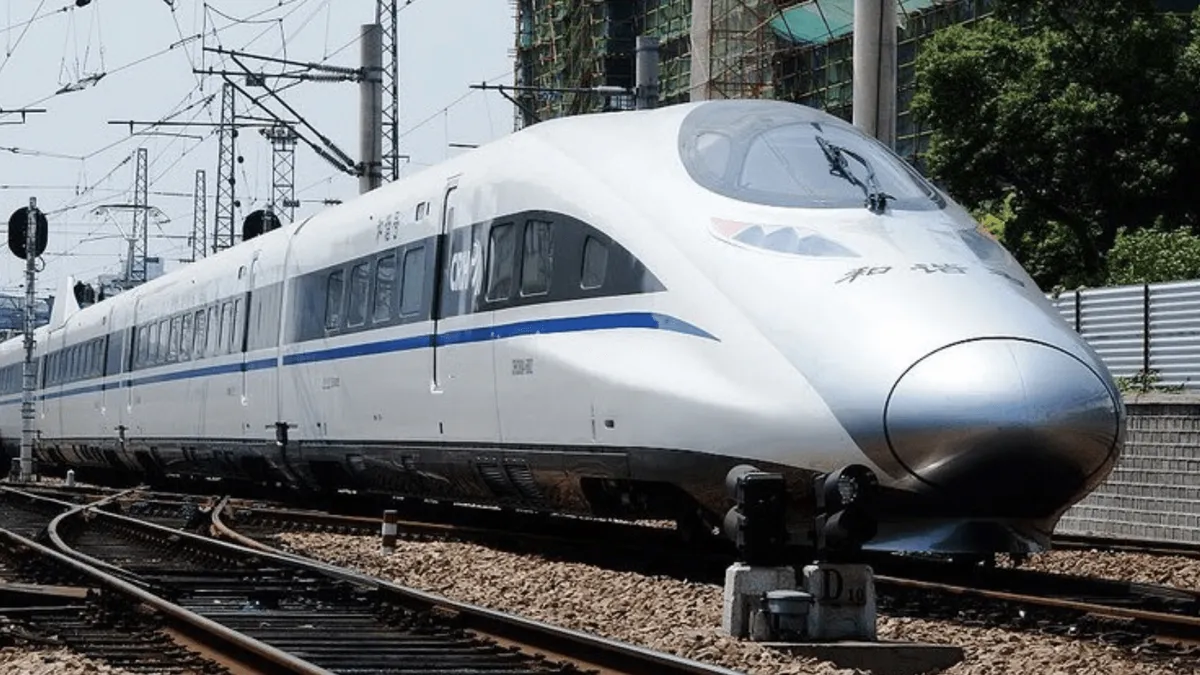 Trem na China promete inovar