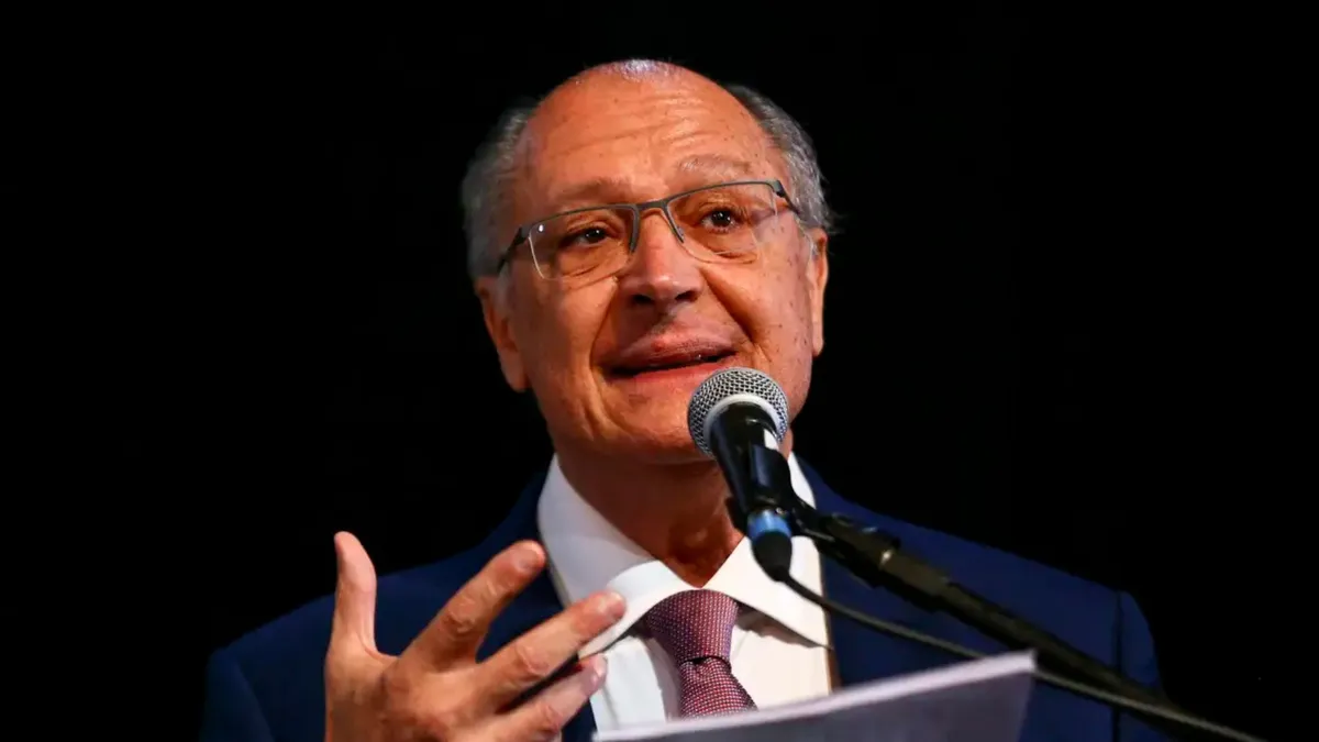 Alckmin voltava de viagem do México